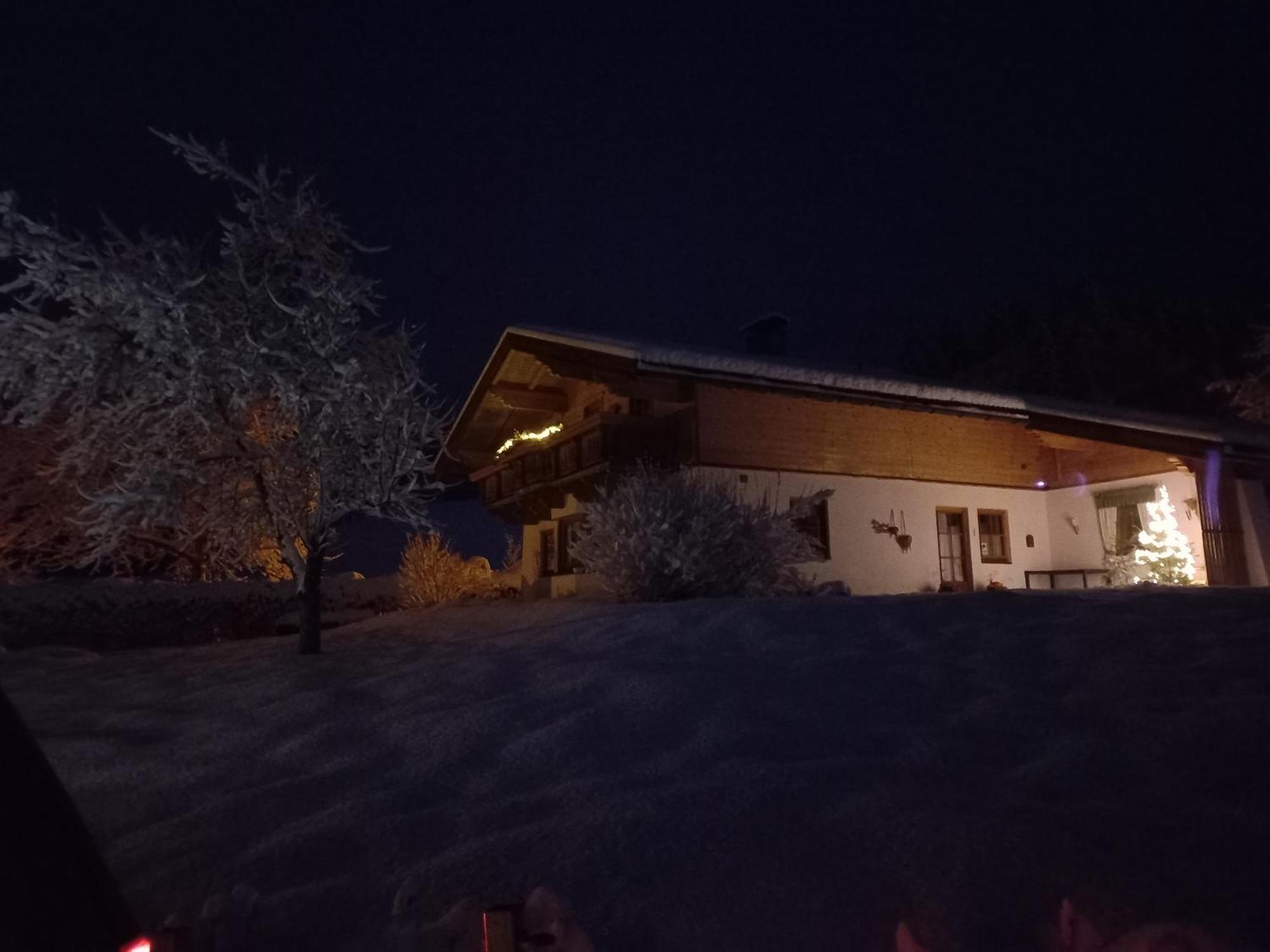 Chalet Gluecklich Sein... เอลล์เมา ภายนอก รูปภาพ