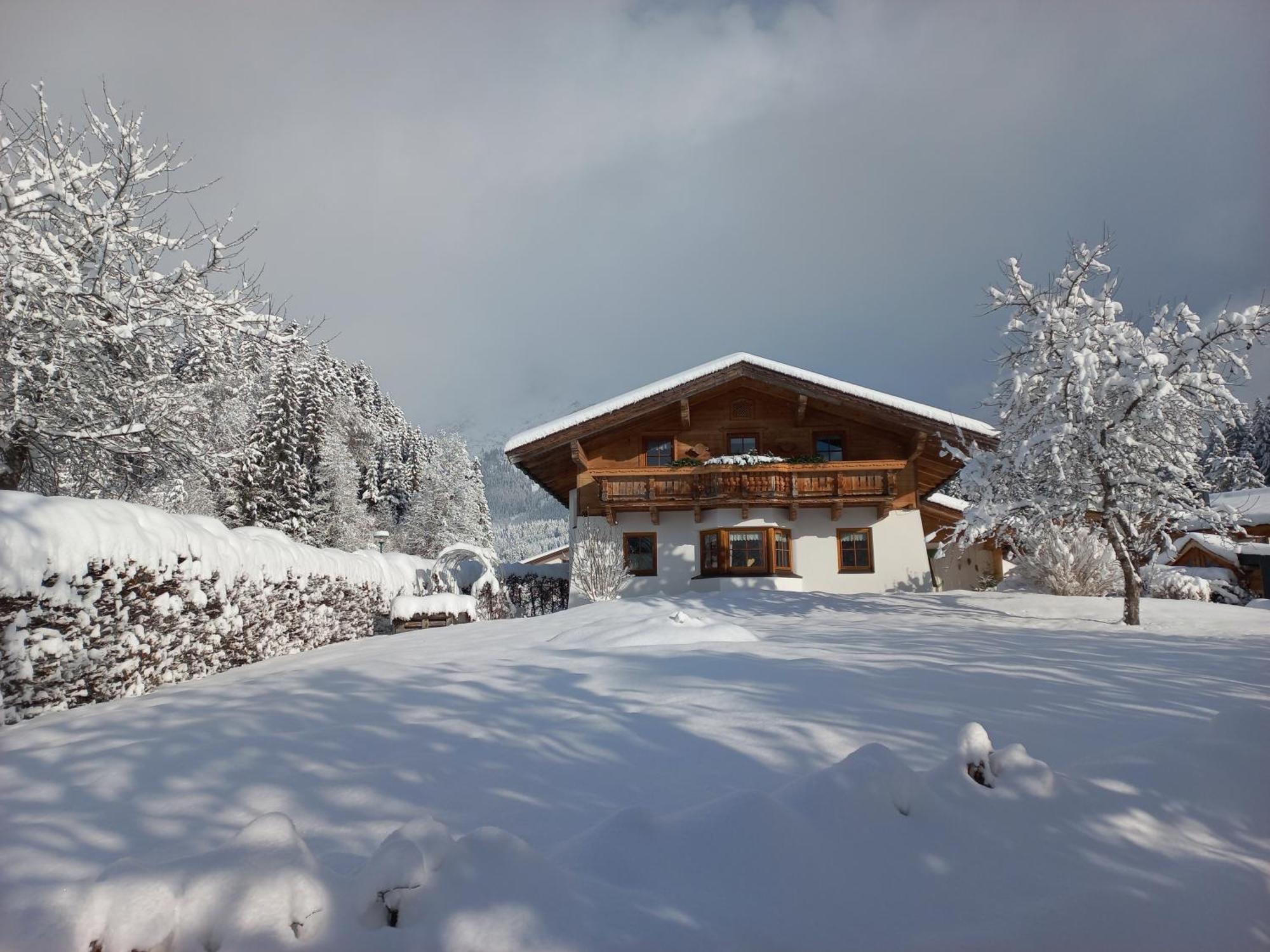 Chalet Gluecklich Sein... เอลล์เมา ภายนอก รูปภาพ